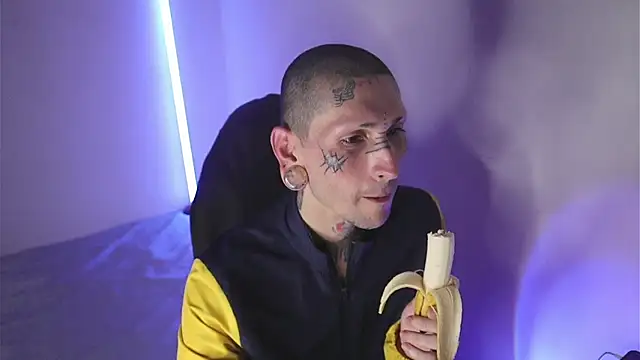 TokyoHatsumoto online show from February 8, 2026, 12:41 am