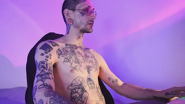 TokyoHatsumoto online show from November 16, 2025, 2:38 am