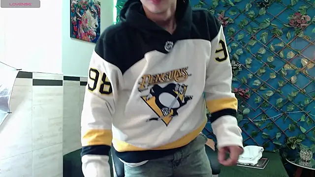 Garuo 18 online show from January 8, 2026, 2:39 am