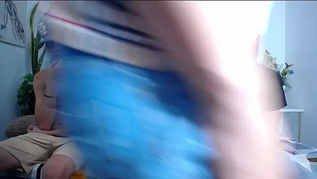 Hot Boys Latinos X online show from March 6, 2026, 11:22 pm