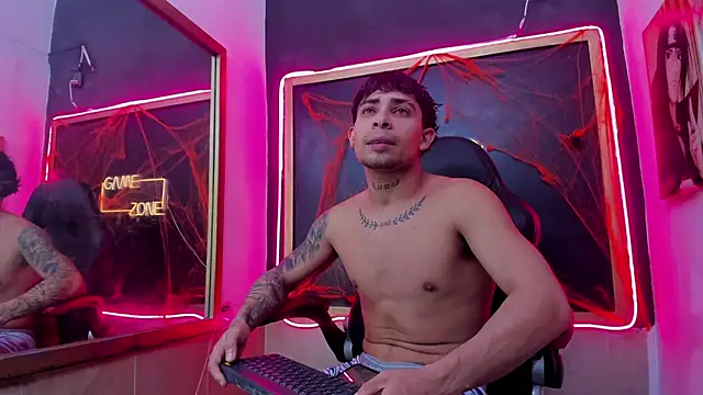 ethan york online show from October 27, 2025, 3:51 am