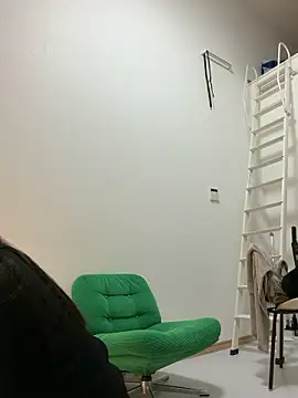 Snapshot of akimix_xoxo chatting on April 9, 2026, 4:35 pm akimix xoxo online show from April 9, 2026, 4:35 pm