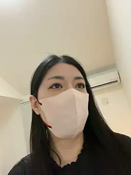 Snapshot of akimix_xoxo chatting on April 1, 2026, 5:43 pm akimix xoxo online show from April 1, 2026, 5:43 pm