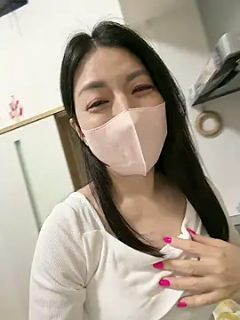 Snapshot of akimix_xoxo chatting on March 19, 2026, 11:10 am akimix xoxo online show from March 19, 2026, 11:10 am