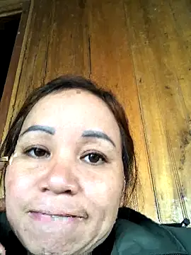 Gwen-n online show from November 1, 2025, 6:19 am