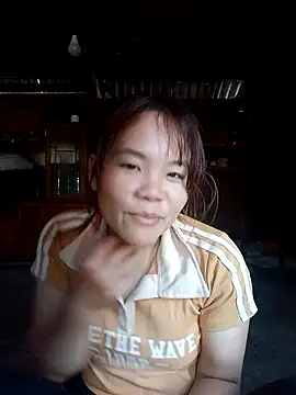 Snapshot of Bany_x chatting on October 28, 2025, 1:50 am Bany x online show from October 28, 2025, 1:50 am