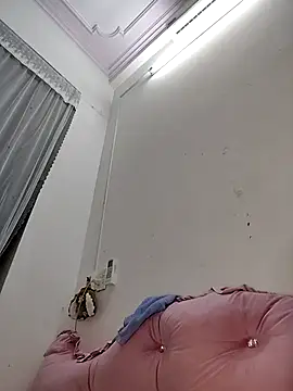 ezabel- online show from December 14, 2025, 1:06 pm