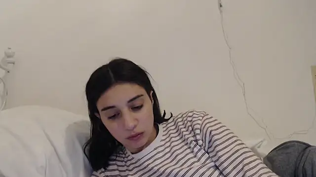 Snapshot of bellefleurrr chatting on April 30, 2026, 7:32 pm bellefleurrr online show from April 30, 2026, 7:32 pm