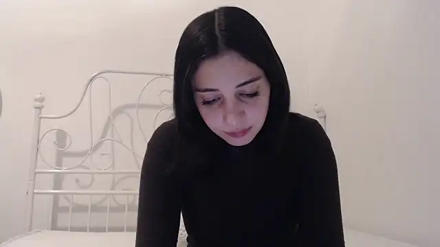 Snapshot of bellefleurrr chatting on April 8, 2026, 6:42 pm bellefleurrr online show from April 8, 2026, 6:42 pm