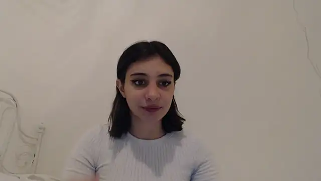 Snapshot of bellefleurrr chatting on March 13, 2026, 2:27 am bellefleurrr online show from March 13, 2026, 2:27 am