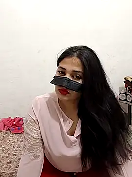 Snapshot of Heena-143 chatting on April 25, 2026, 9:01 am Heena-143 online show from April 25, 2026, 9:01 am