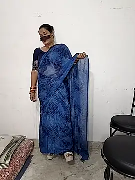 Snapshot of Heena-143 chatting on May 31, 2026, 3:51 pm Heena-143 online show from May 31, 2026, 3:51 pm