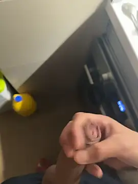 findomhot online show from October 27, 2025, 7:48 pm