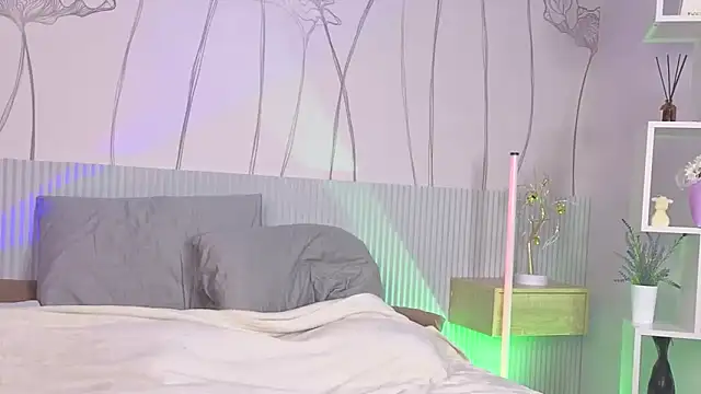 Charil Wilson online show from October 30, 2025, 4:33 am