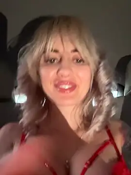 blondegirlx online show from October 24, 2025, 1:54 pm