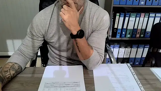 Evasionee online show from October 28, 2025, 10:36 am