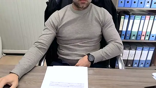 Evasionee online show from December 3, 2025, 8:25 am