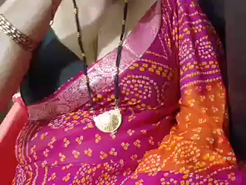 Snapshot of TABOOBREAKERS chatting on April 8, 2026, 11:39 pm TABOOBREAKERS online show from April 8, 2026, 11:39 pm