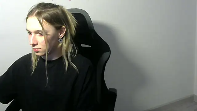 Snapshot of icebenz chatting on April 1, 2026, 2:25 pm icebenz online show from April 1, 2026, 2:25 pm