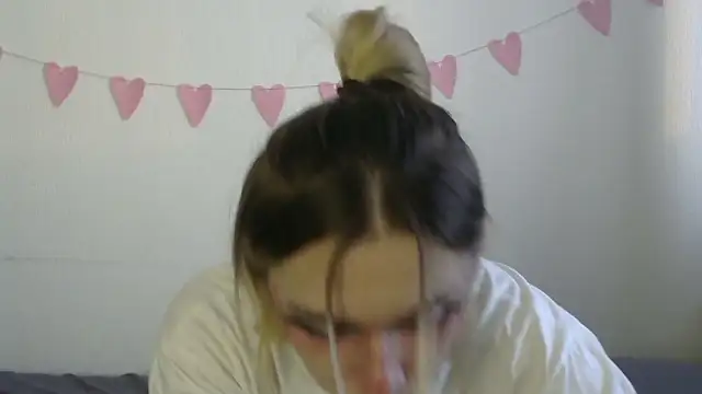 Snapshot of icebenz chatting on March 18, 2026, 2:30 pm icebenz online show from March 18, 2026, 2:30 pm