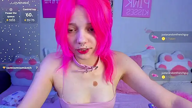 KittieHeart online show from May 28, 2026, 12:18 am
