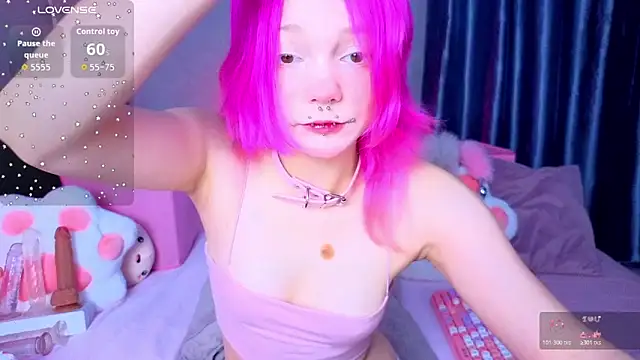 KittieHeart online show from May 22, 2026, 11:58 pm