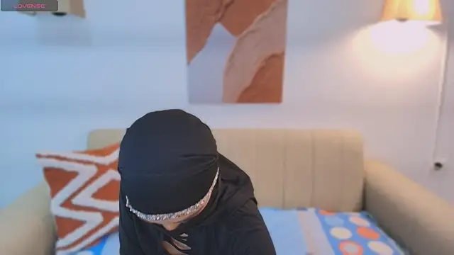 Snapshot of Lailaa_lush chatting on November 21, 2025, 7:18 am Lailaa lush online show from November 21, 2025, 7:18 am