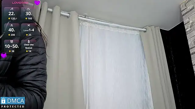 eva delight  online show from March 5, 2026, 11:07 am