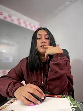 Snapshot of _Nalaa chatting on October 24, 2025, 10:31 pm Nalaa online show from October 24, 2025, 10:31 pm