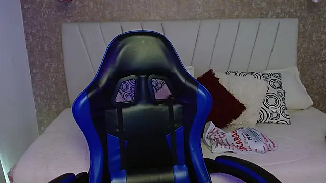 AliceSmity  online show from January 18, 2026, 12:08 pm