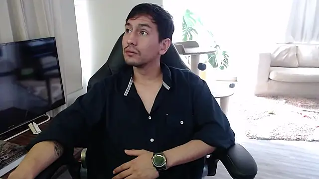 cowboy co online show from October 30, 2025, 2:47 pm