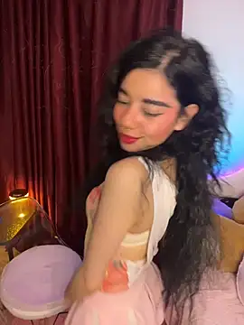 Snapshot of wetbyAlice chatting on April 1, 2026, 12:24 am wetbyAlice online show from April 1, 2026, 12:24 am