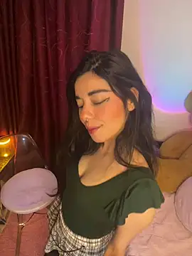 Snapshot of wetbyAlice chatting on April 1, 2026, 10:50 pm wetbyAlice online show from April 1, 2026, 10:50 pm