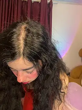 Snapshot of wetbyAlice chatting on February 16, 2026, 11:24 pm wetbyAlice online show from February 16, 2026, 11:24 pm