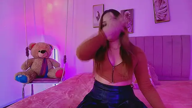 Snapshot of anika_summers chatting on October 26, 2025, 3:18 am anika summers online show from October 26, 2025, 3:18 am