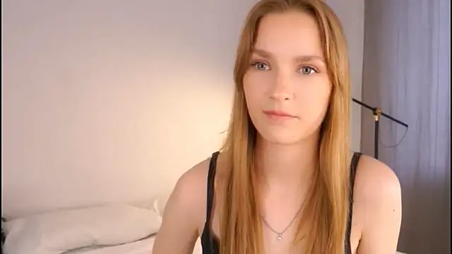 Snapshot of Helenspenss_ chatting on October 31, 2025, 11:22 pm Helenspenss online show from October 31, 2025, 11:22 pm