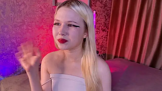Snapshot of VivieSunn chatting on May 26, 2026, 2:48 pm VivieSunn online show from May 26, 2026, 2:48 pm