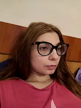 sweetbabygirlforyou online show from April 19, 2026, 3:46 pm