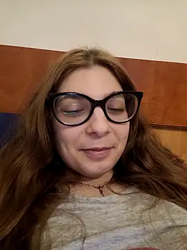 sweetbabygirlforyou online show from May 11, 2026, 4:04 pm
