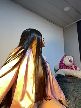 nicky and isabella online show from December 14, 2025, 1:56 am