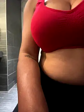 Patricia-fresita online show from November 16, 2025, 3:17 pm