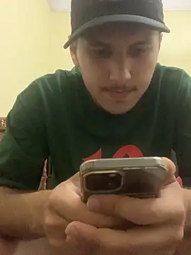 Unique-Man online show from June 13, 2026, 9:24 pm