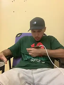 Unique-Man online show from June 24, 2026, 10:18 pm