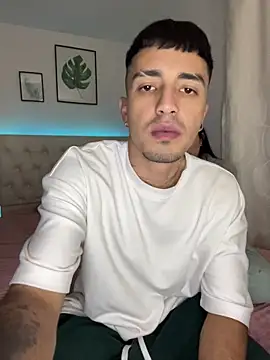 Snapshot of BIJOU_SECRET chatting on March 29, 2026, 3:08 am BIJOU SECRET online show from March 29, 2026, 3:08 am