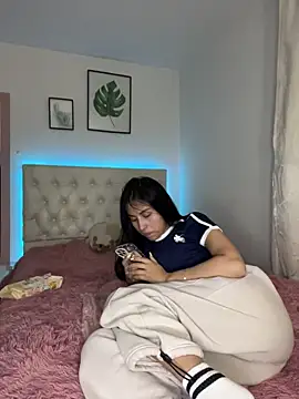 Snapshot of BIJOU_SECRET chatting on April 2, 2026, 5:25 am BIJOU SECRET online show from April 2, 2026, 5:25 am