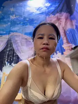 Zuzu-6 online show from May 27, 2026, 12:31 am