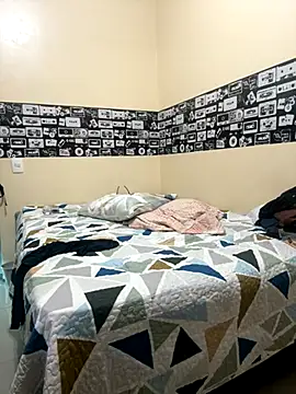 Snapshot of Honorat1 chatting on November 4, 2025, 9:07 pm Honorat1 online show from November 4, 2025, 9:07 pm