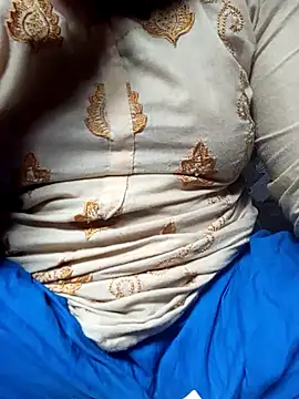 Naughty Mow online show from October 29, 2025, 4:00 am