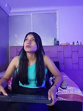 YeseniaRodriguez3 online show from May 30, 2026, 12:44 pm