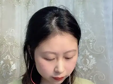 nuannuan35593 online show from October 26, 2025, 11:21 am